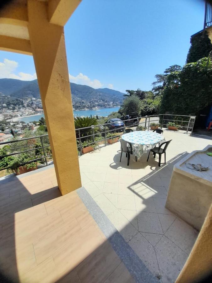 Finestra Sul Golfo Apartment Rapallo Bagian luar foto