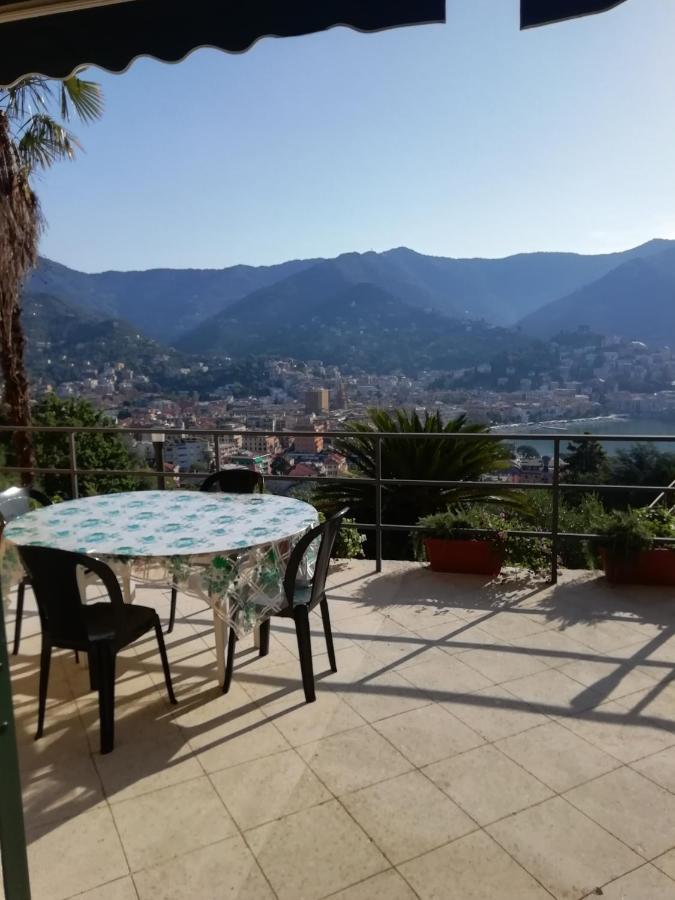 Finestra Sul Golfo Apartment Rapallo Bagian luar foto